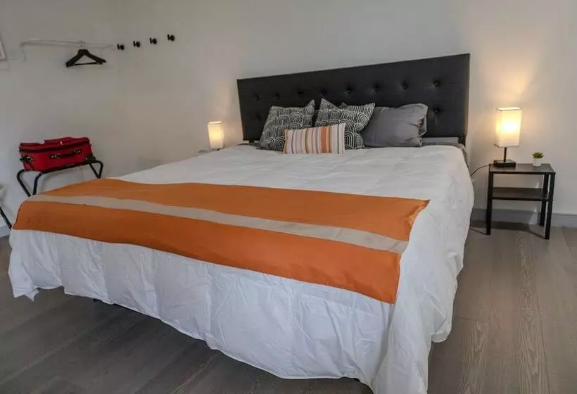 Hotelli Shore Vista Lodge