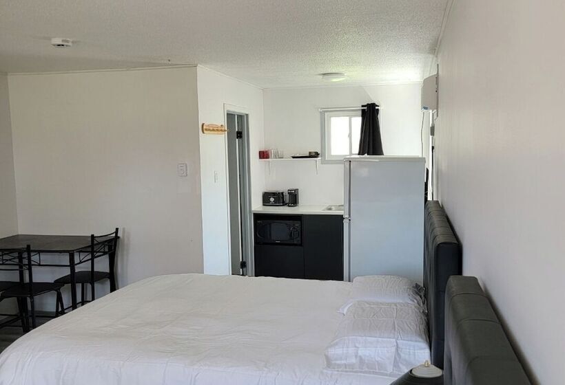 ホテル Shore Vista Lodge