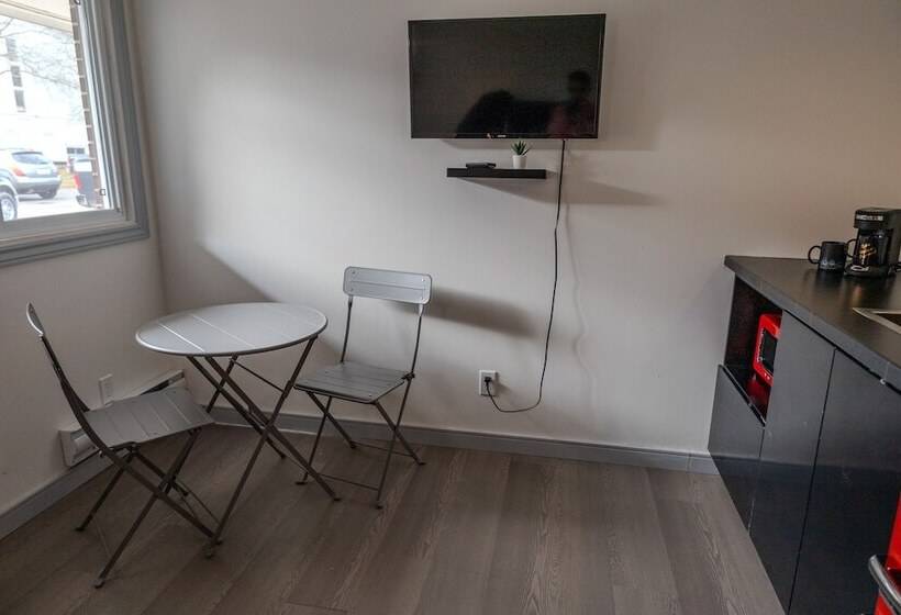 ホテル Shore Vista Lodge