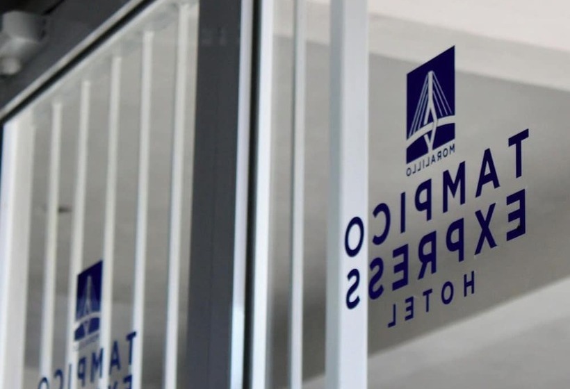 Szálloda Tampico Express Moralillo