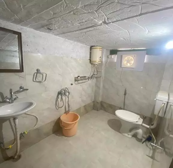 ペンション Himadrii Paradise Home Stay