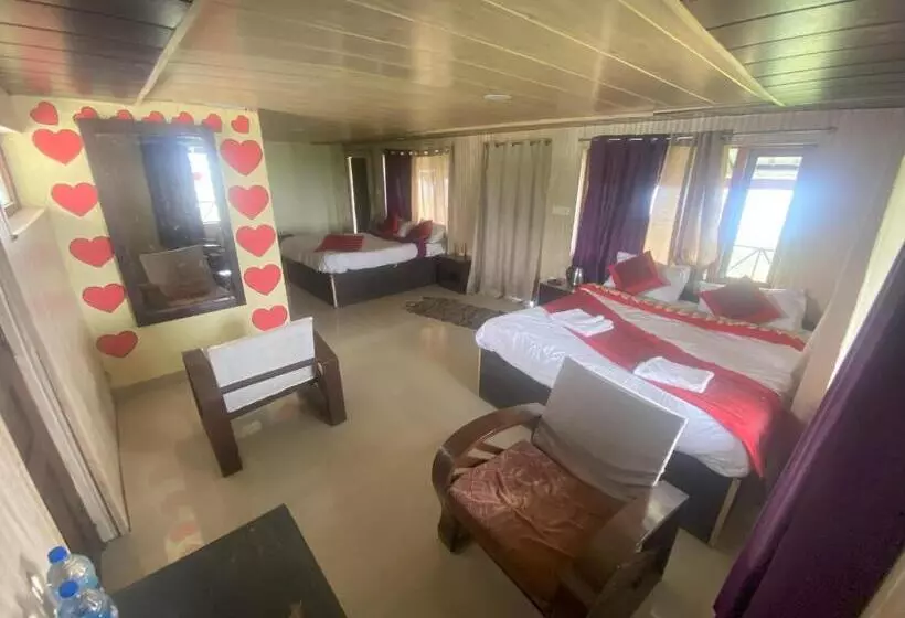 ペンション Himadrii Paradise Home Stay