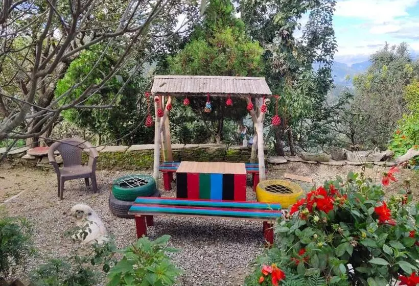 ペンション Himadrii Paradise Home Stay