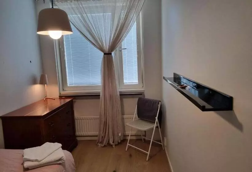 تختخواب و صبحانه Doktor Forselius Gata 16, The Pink Room