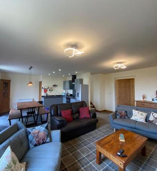 민박 Tewit Castle Adventures