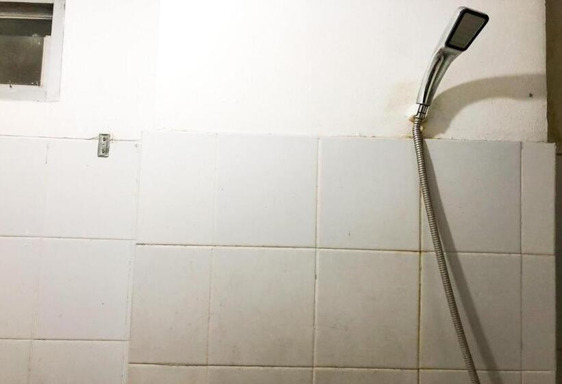 Otel Oyo 93767 45 Guest House