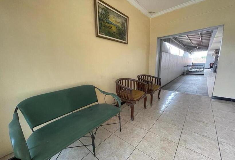 Otel Oyo 93767 45 Guest House