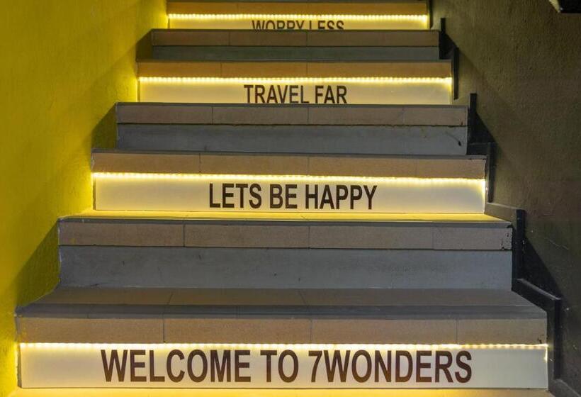 7 Wonders Hostel At Upper Dickson