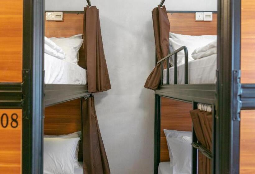 7 Wonders Hostel At Upper Dickson