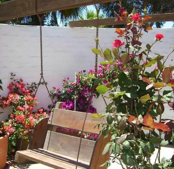 Alternative Space B & B