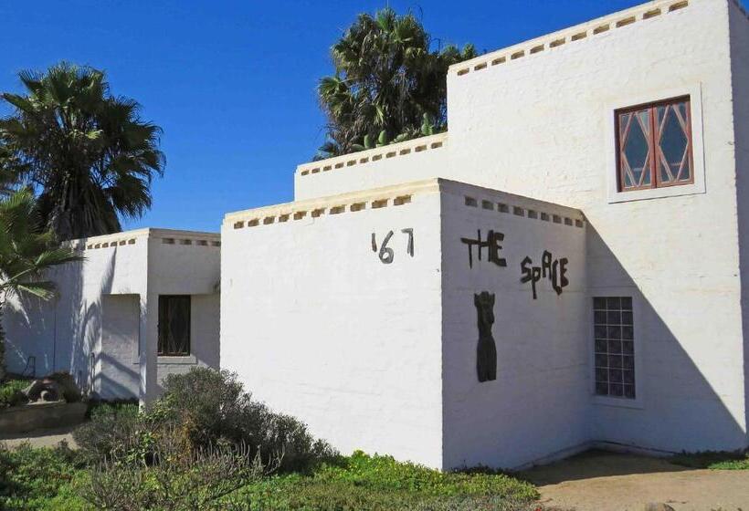 Alternative Space B & B