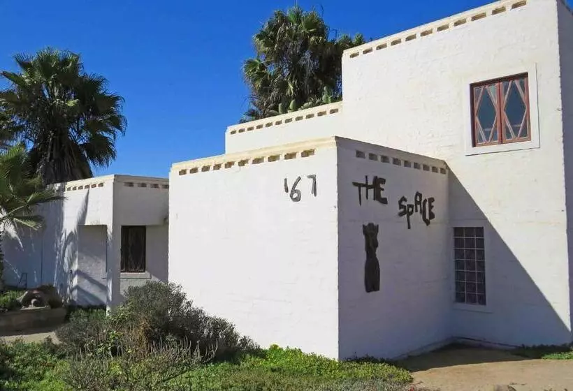 Alternative Space B & B