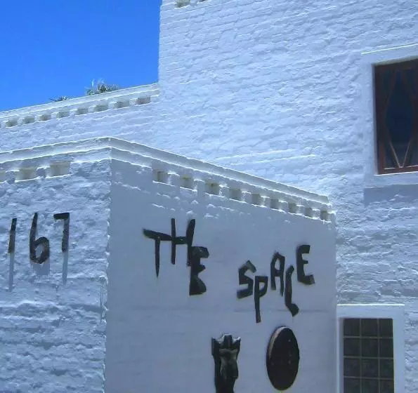 Alternative Space B & B
