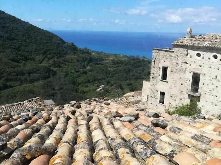 צימר A Taverna Intru U Vicu