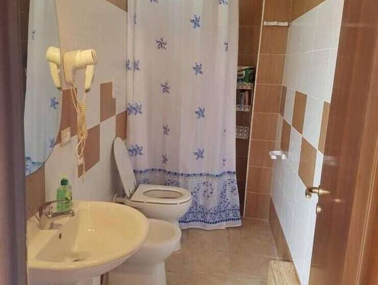 צימר A Taverna Intru U Vicu