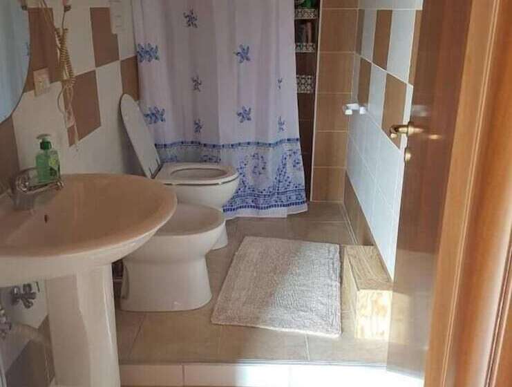 צימר A Taverna Intru U Vicu