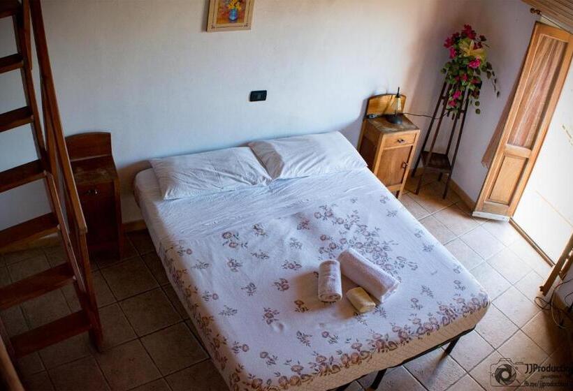 צימר A Taverna Intru U Vicu