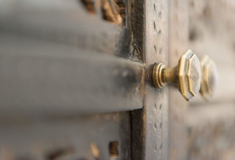 تختخواب و صبحانه La Civetta