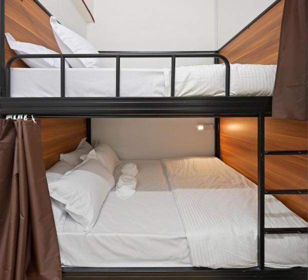 7 Wonders Hostel At Upper Dickson