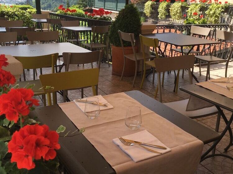 בית מלון כפרי Albergo Della Torre