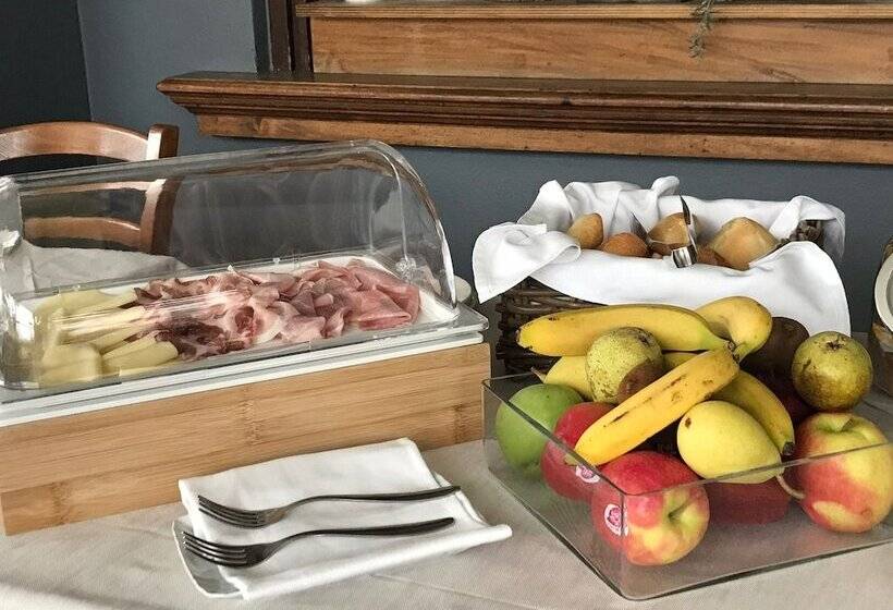 בית מלון כפרי Albergo Della Torre