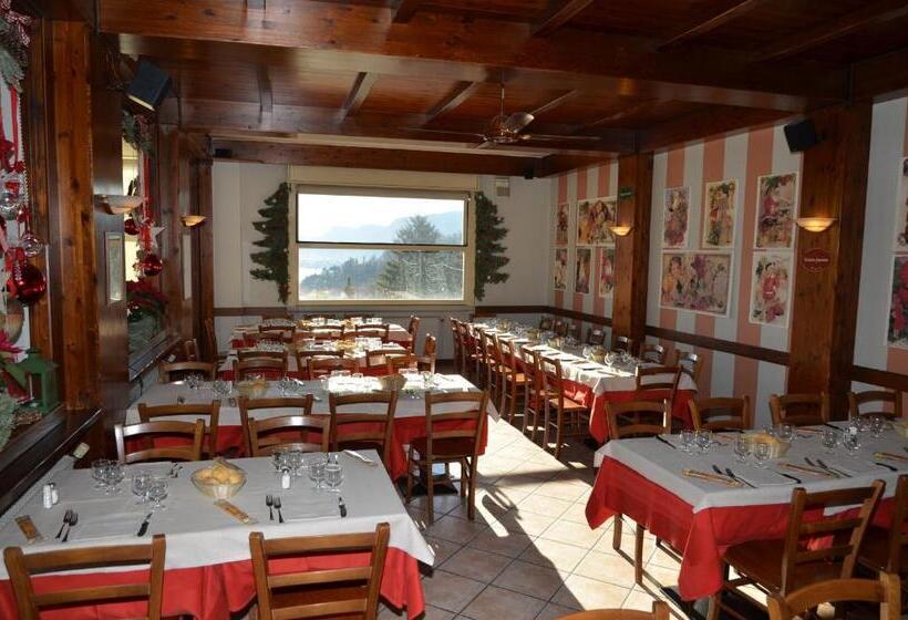 בית מלון כפרי Albergo Della Torre