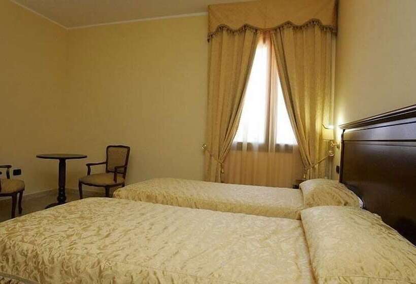 ホテル La Madonnina