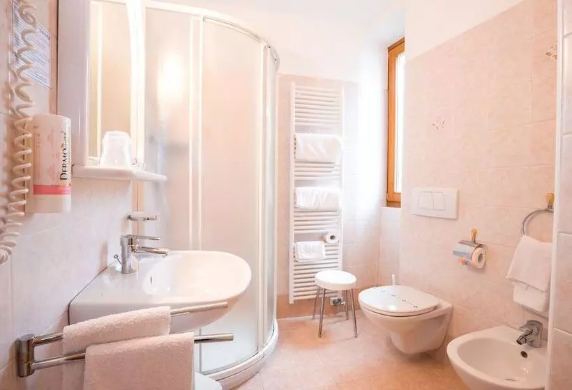 Hotelli Albergo Maggiorina
