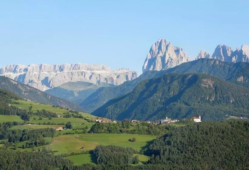 Hotelli Andechserhof & Mountain Sky