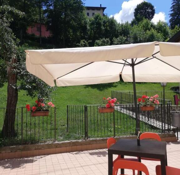 בית מלון כפרי Bristol