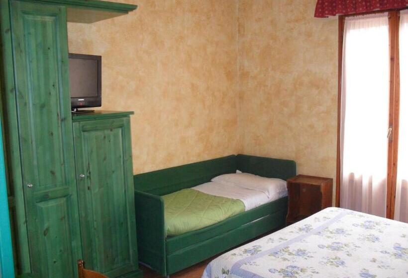 בית מלון כפרי Bristol