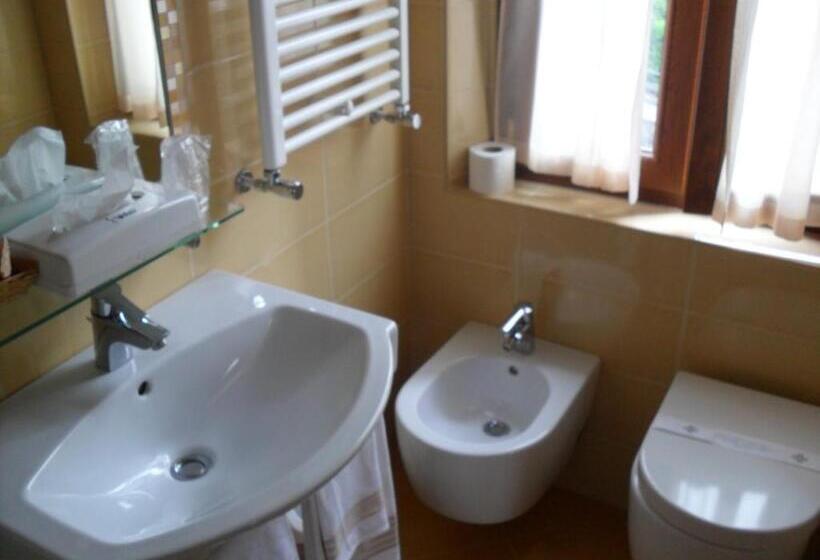 בית מלון כפרי Bristol