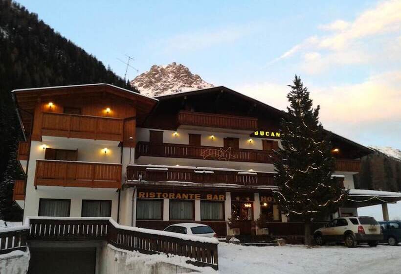 בית מלון כפרי Bucaneve
