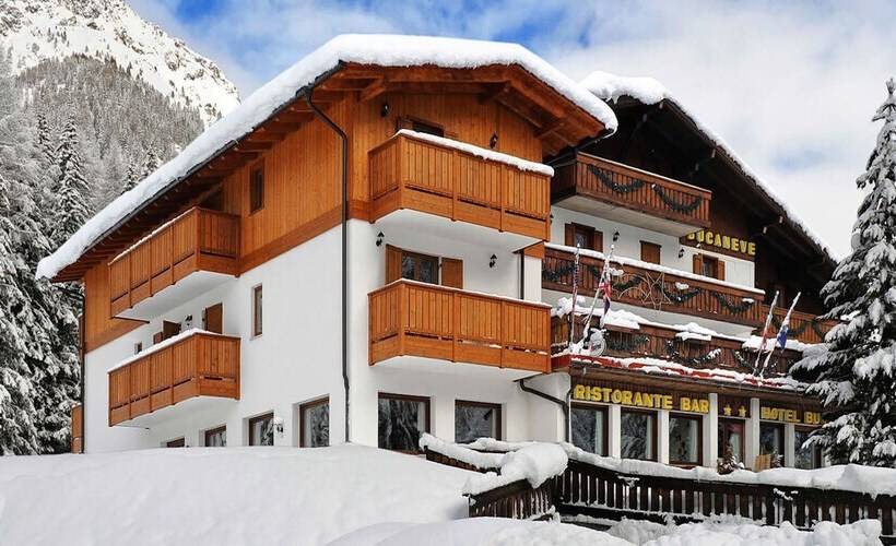 בית מלון כפרי Bucaneve