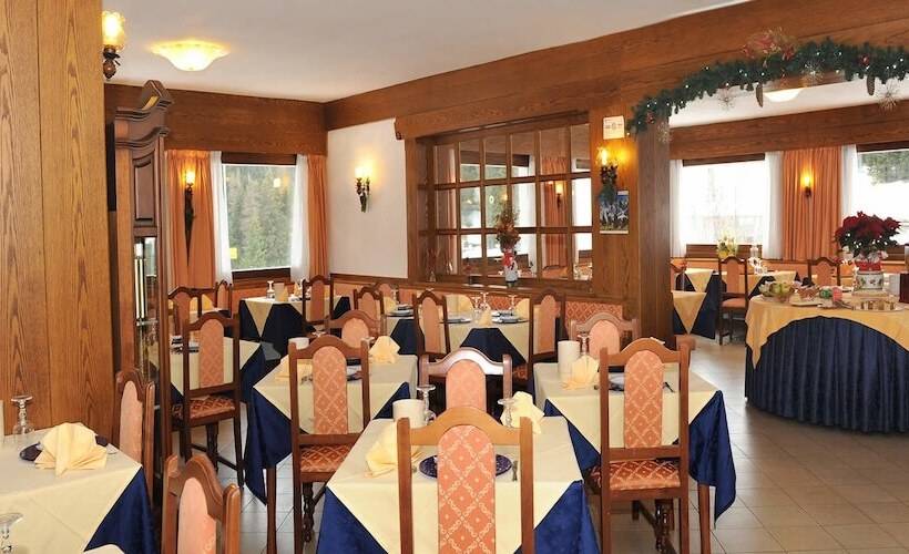 בית מלון כפרי Bucaneve