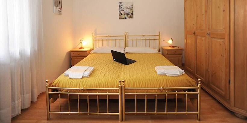 בית מלון כפרי Bucaneve