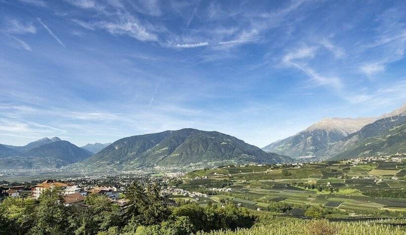 هتل Der Weinmesser