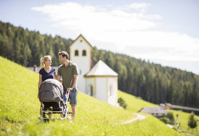 هتل Der Weinmesser