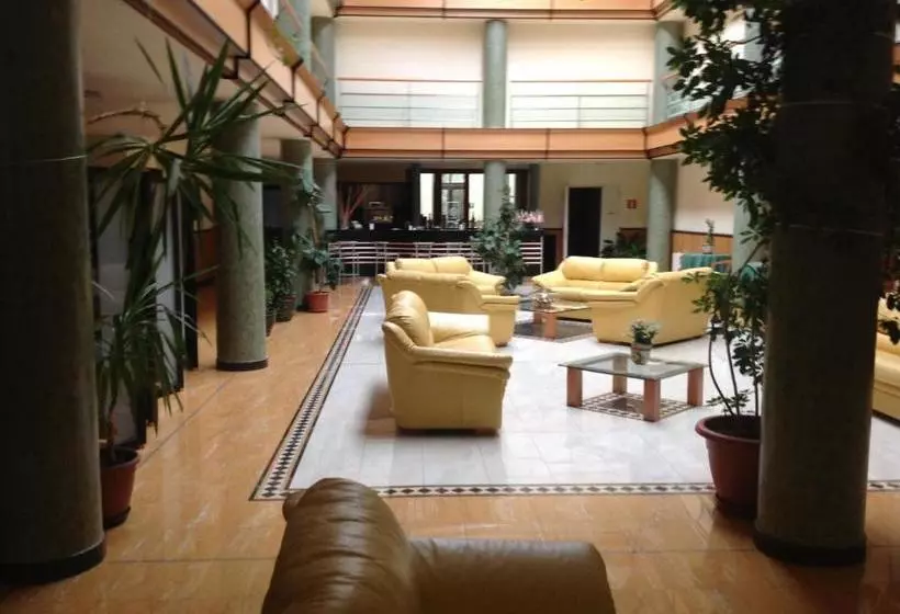 هتل D.g. Garden