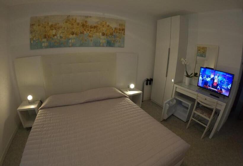 فندق Euro Meublé