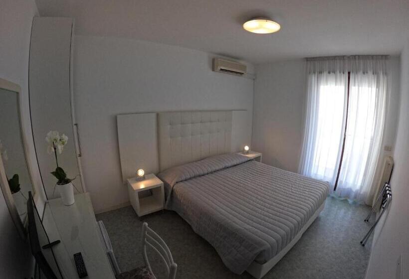 فندق Euro Meublé