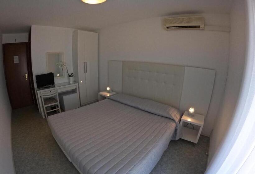 فندق Euro Meublé