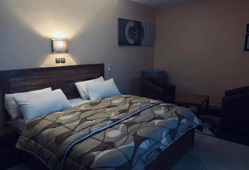 בית מלון כפרי Le Baobab