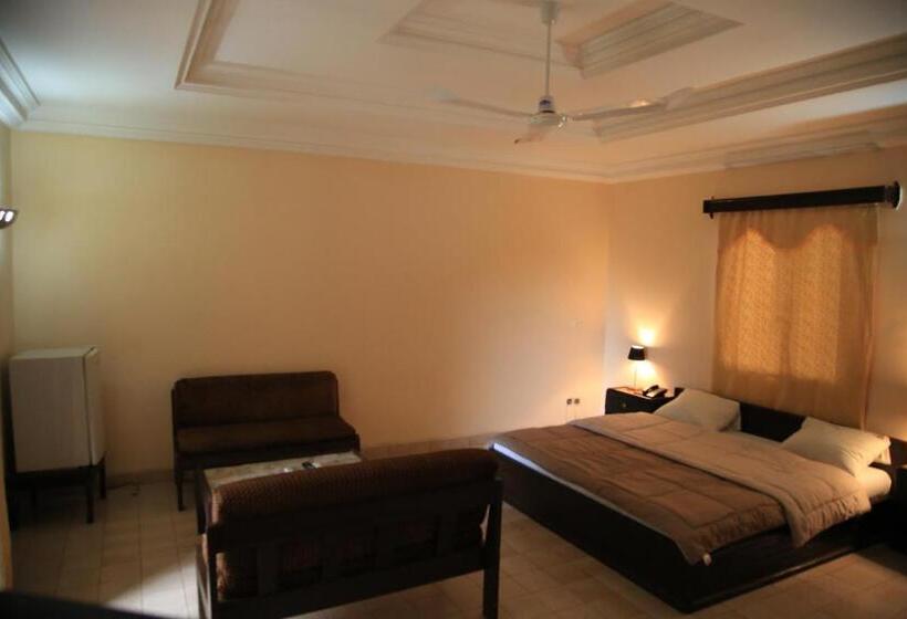 בית מלון כפרי Le Baobab