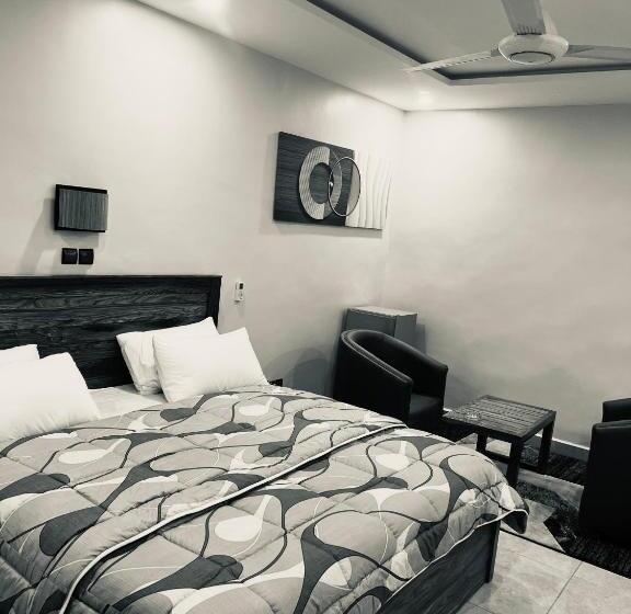 בית מלון כפרי Le Baobab