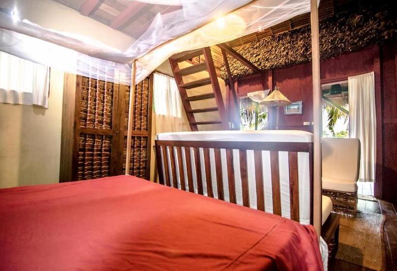 هتل Les Bungalows D Ambonara