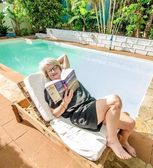 هتل Les Bungalows D Ambonara