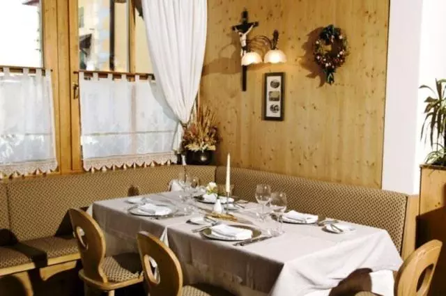 Hotelli Locanda Alpina