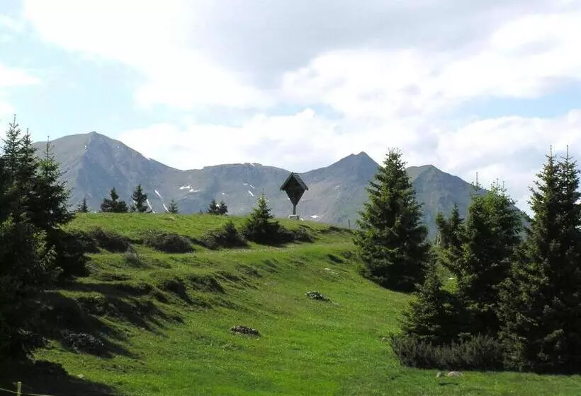 Hotelli Locanda Alpina