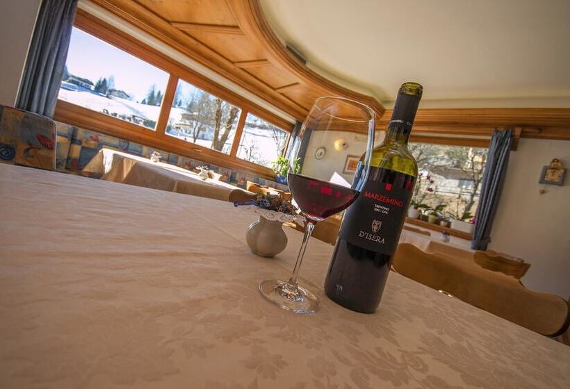 בית מלון כפרי Miravalle